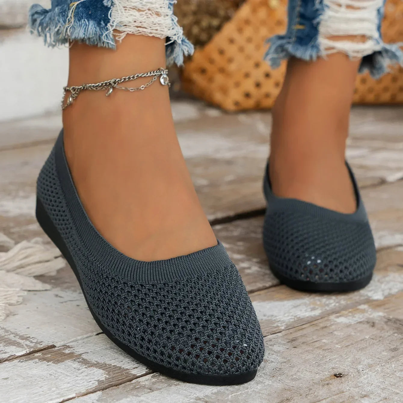 Women Round Toe Flat Shoes Solid Color Knitted Slip on Shoes Casual Breathable Ballet Flats Women Mesh Flat Shoes Loafers Woman