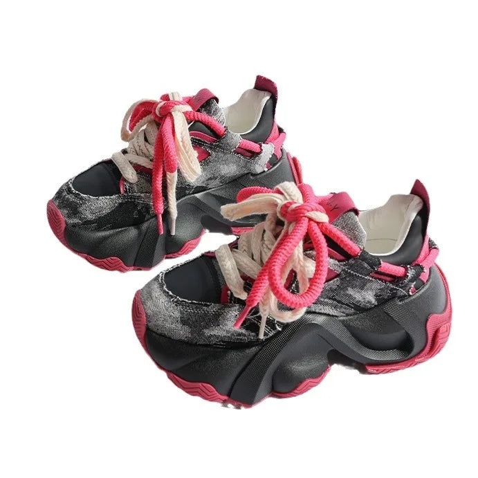 2026 New High Quality Women's Thick Sole Lace up Casual Sports Shoes Women's Design Sense Colored Breathable Running Shoes