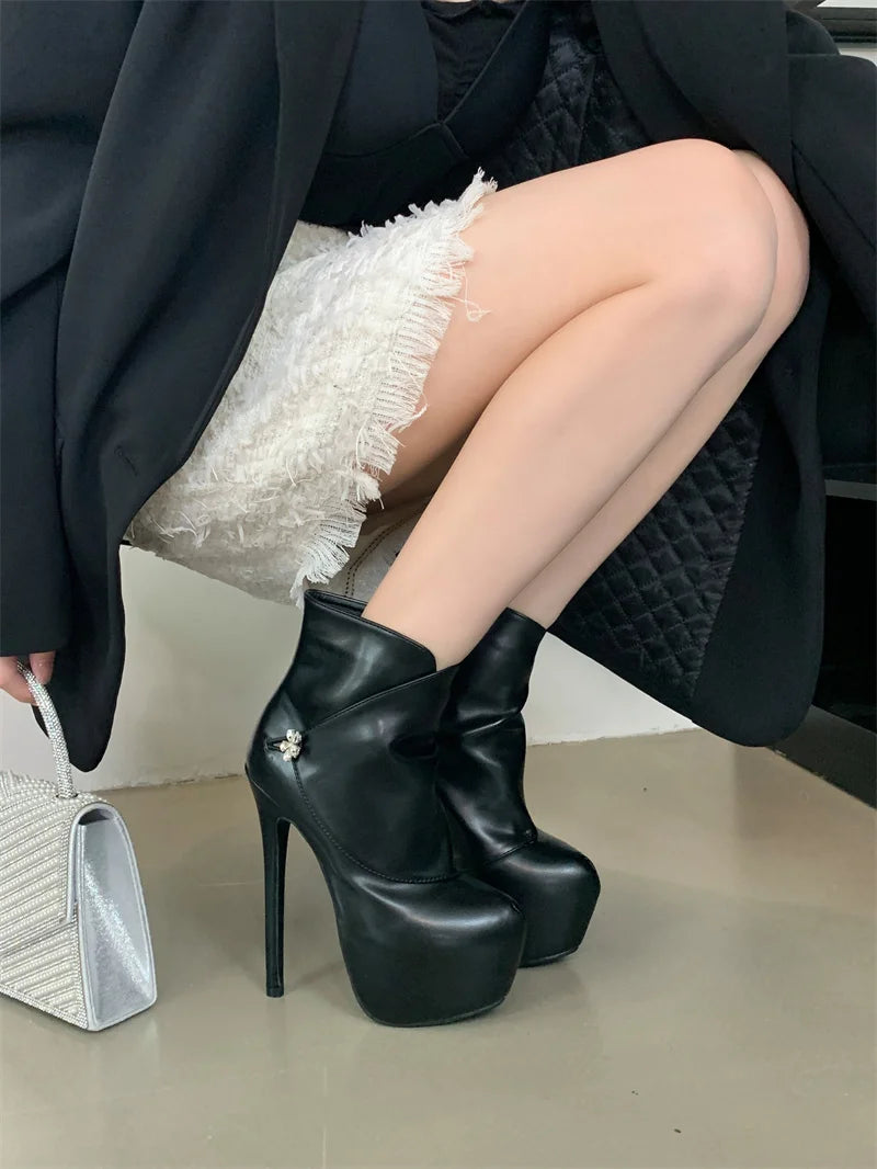 Hlieny Size 35-42 Fashion Extreme Platform Boots Women Winter Fashion Round Toe Thin High Heels Flowers Buckle Shoes
