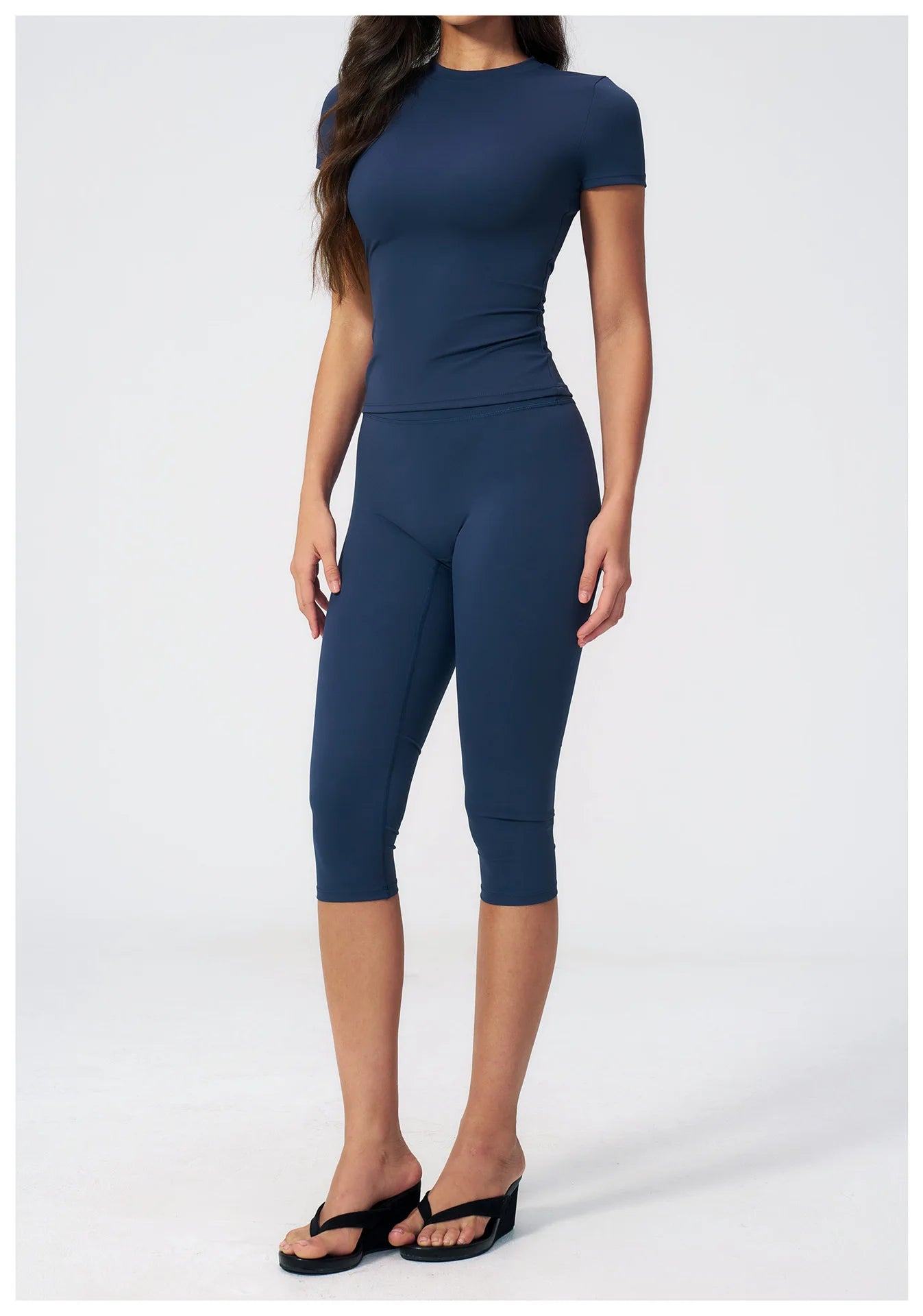 Sports Set Two Pieces Yoga Set Women's Sports Set Quick Drying Short Sleeve Fitness Set Gym Running Slim Capri Pants Sportswear