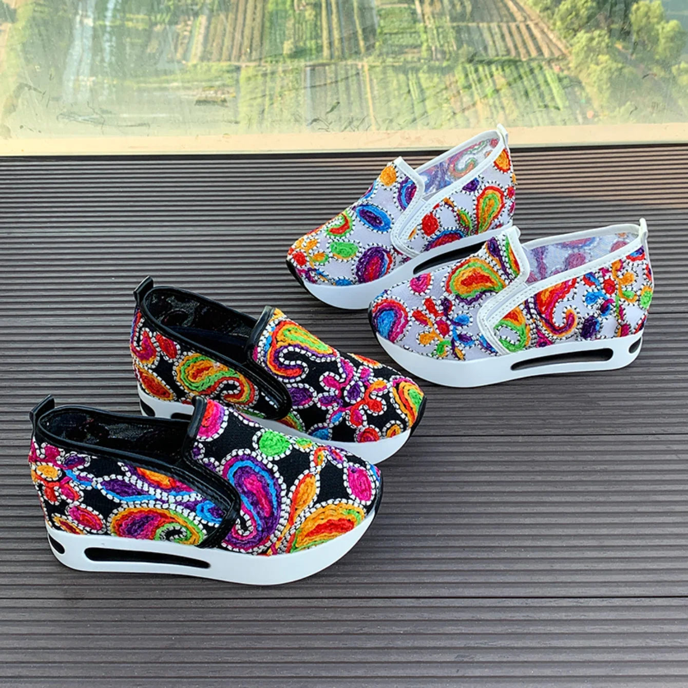 Women Sneakers Spring Autumn Slip on Casual Shoes for Women Embroidery Thick Platform Sneakers Women Breathable Mesh Loafers