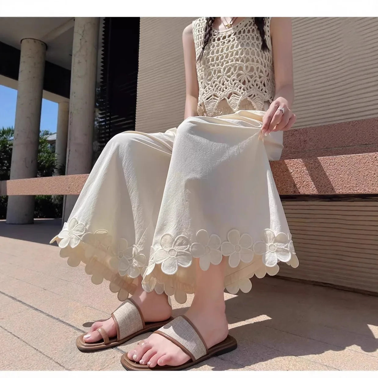 Spring and summer best-selling styles: leisure, fresh, country style, cute, versatile, floral high-waisted nine-tenths pants