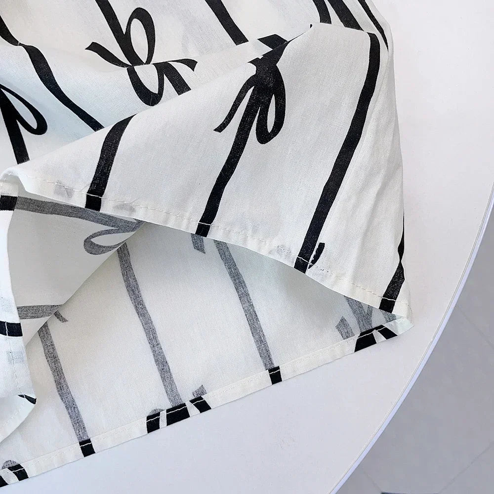 Fashion Black and White Summer New Girls' Casual Clothes Korean Version Sleeveless Pleated Vest+bow Striped Printed Pants Set