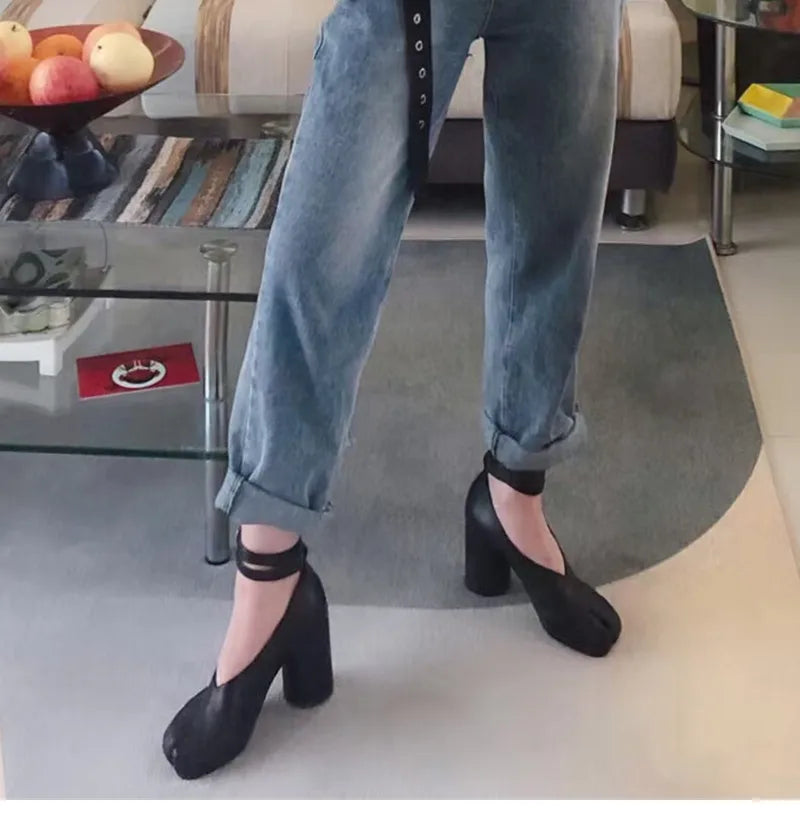 Ins style Vintage Soft Leather Split Toe Tabi Women Pumps Fashion Ankle Strap Thick High heels Spring Autumn Casual Chunky Shoes