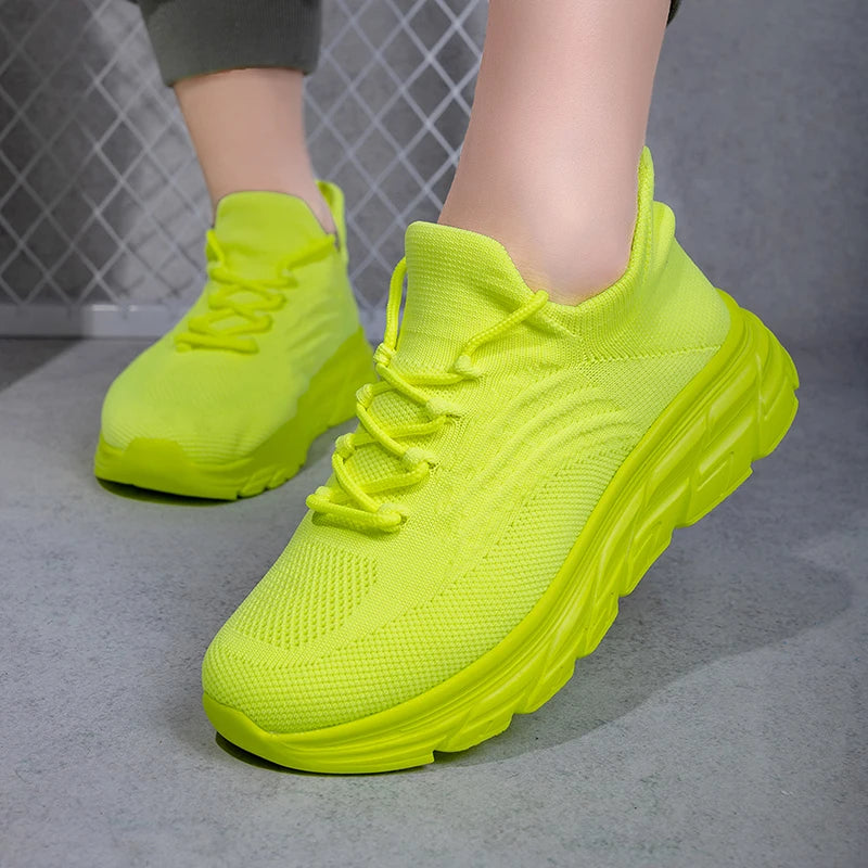 Men's Gray Running Shoes - Breathable Mesh Lace Cushioned Flat Boots Lightweight Sports Training Shoes Casual Style Design Shoes