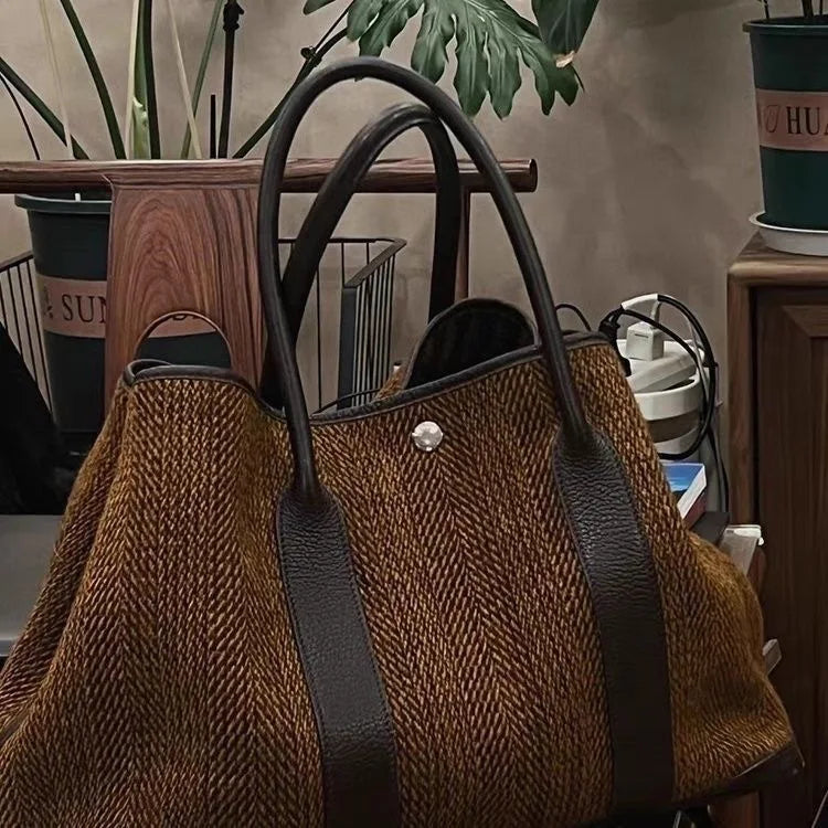 2025 New Women Bag with Fashionable Temperament Single Shoulder Hand-held Large Bags Simple and Versatile Backpacks