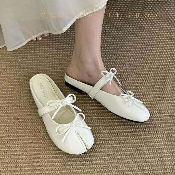 Slip-On Cylindrical Heel Tabi Pumps Bowknot Split Toe High Heels for Women Handmade Multi-Color Novelty Design Leather Shoes New