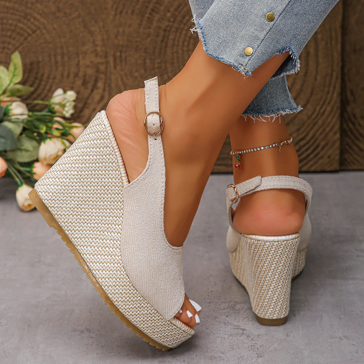 Summer new fashionable height-increasing and wear-resistant fish-mouth sandals and thick-soled Roman sandals