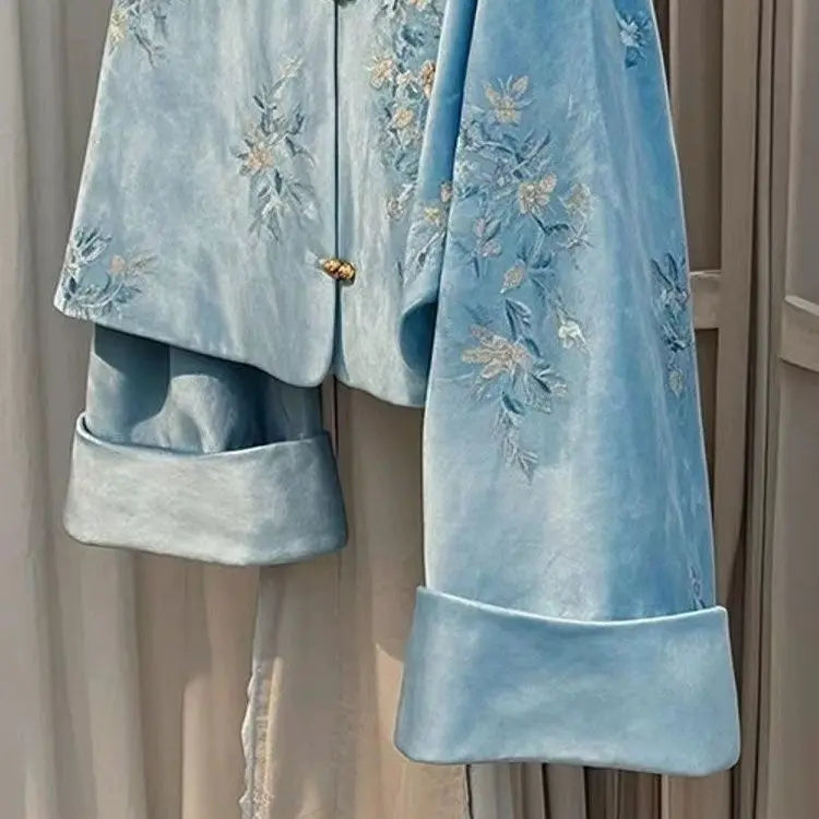 Winter Coat New Chinese Style Standing Collar Tang Suit Blue Embroidered Velvet Jacket Women Clothing Loose Short Coat Women Top