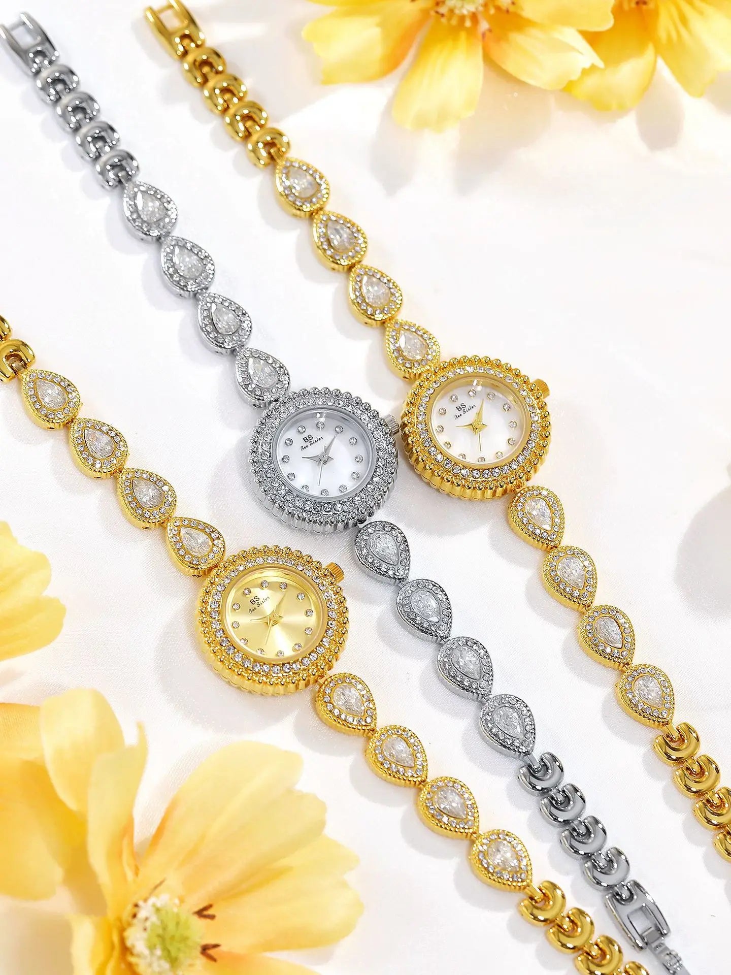 Gold Women Bracelet Dress Watches For Ladies Wrist Quartz Watches 2025 Top Brand Luxury Golden Rhinestone Gift Girlfriend Clock