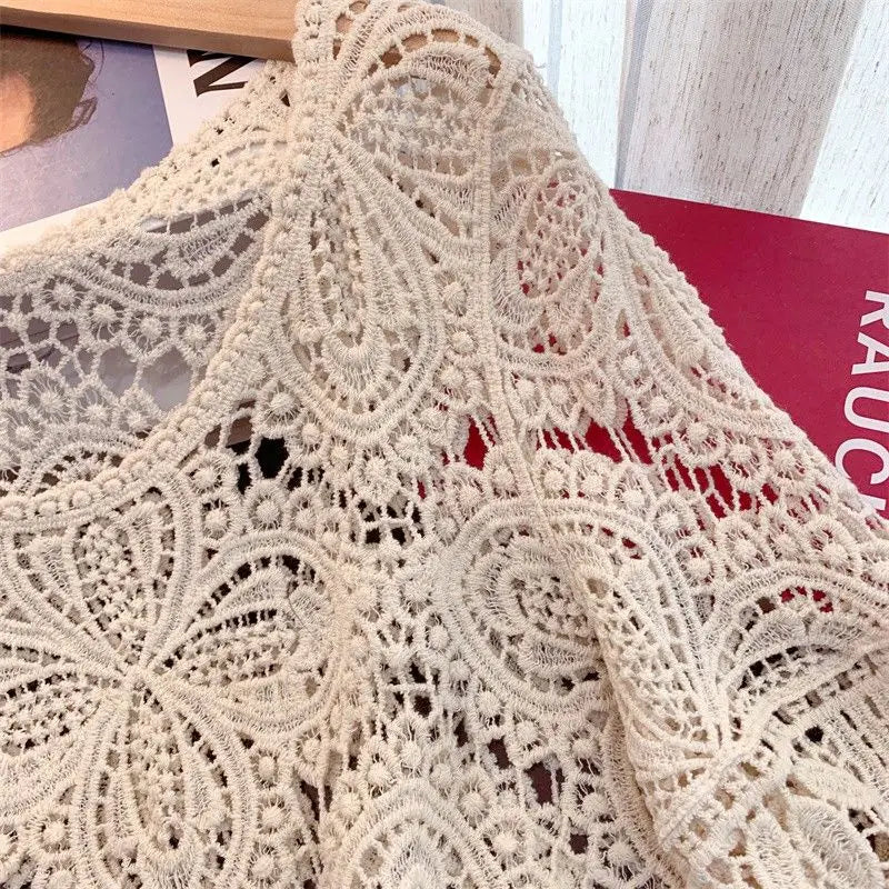 2024 Summr New Versatile Retro Sweet Lace Cut-out Crochet Shawl Cropped Top Summer Three Quarter-sleeve Hollow Out Top