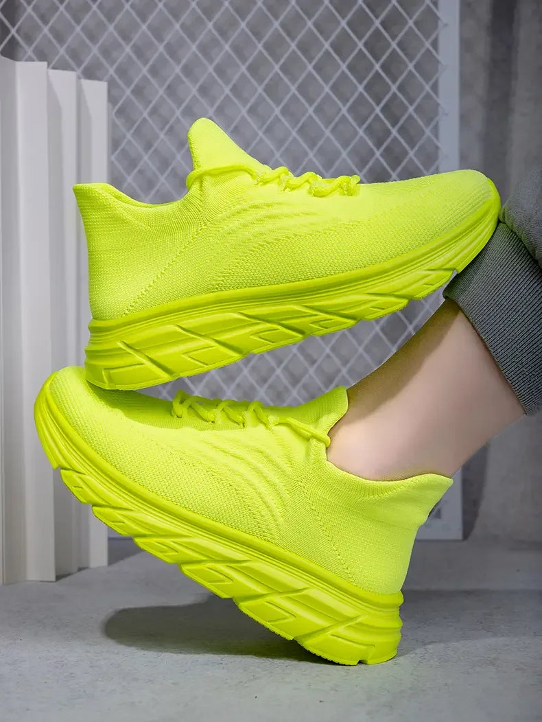 Men's Gray Running Shoes - Breathable Mesh Lace Cushioned Flat Boots Lightweight Sports Training Shoes Casual Style Design Shoes