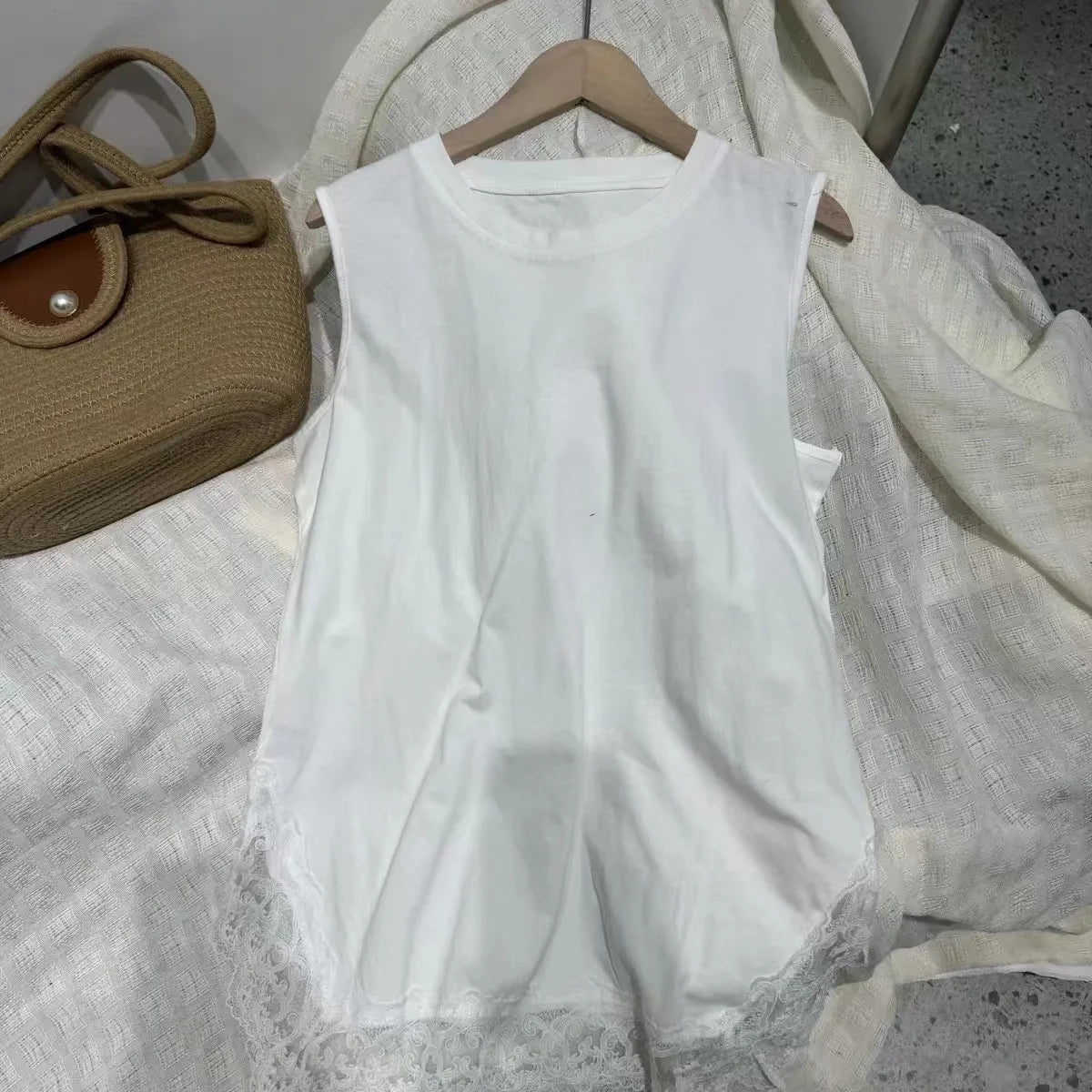 White Tanks Women Solid Lace Sleeveless Loose Tops Leisure Daily Korean Fashion Ins Harajuku Summer Simple 3XL Trendy Basics