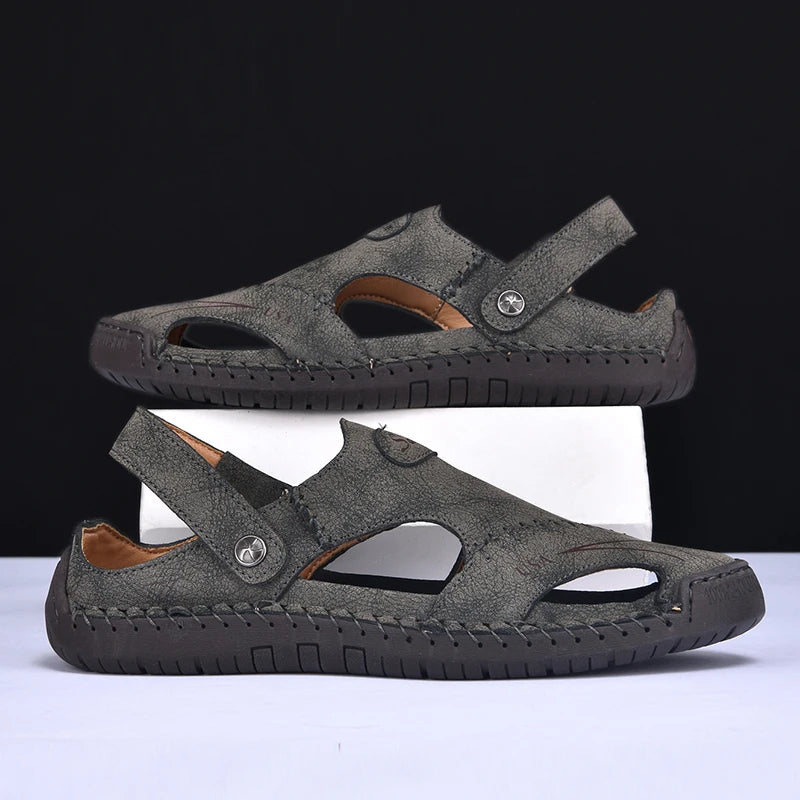 New Handmade Summer Sandals Men Breathable Leather Shoes Man Outdoor Men Sandals Antiskid Beach Sandals Hollow Shoes Footwear