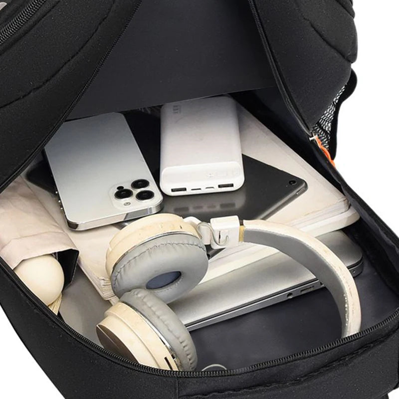 Functional Multi-pocket Backpack, Secure Zip Closure Nylon Daypack Suitable for Hiking, Weekend Trips and Office Work