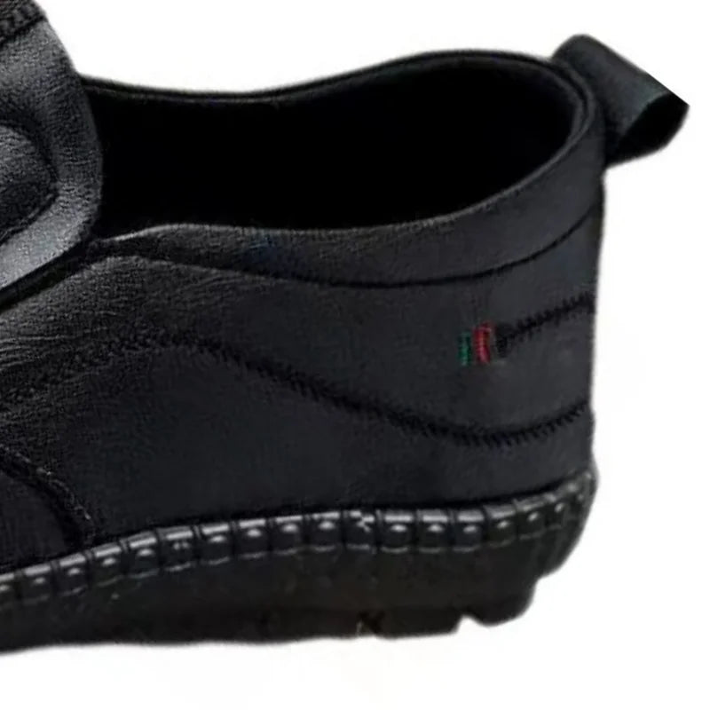 Men's Leather Shoes New Summer Outdoor Slip on Casual Shoes Breathable Non Slip Flats Men Driving Walking Shoes Zapatos De Cuero