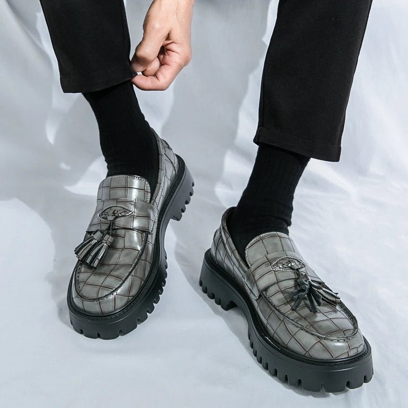 Men's thick soled leather shoes Gentleman retro elegant style Business Office Leisure 38-46 Adult thick soled loafers Black Gray