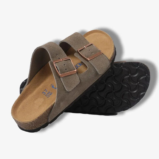 2026 Fashionable modern men's and women's sandals are comfortable and versatile for summer, beach, and outdoor use