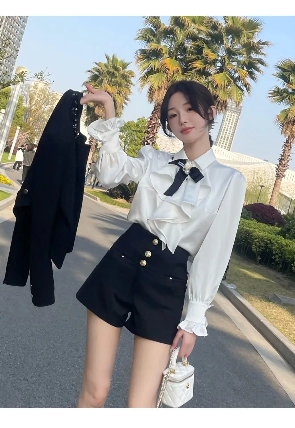 White Shirts Woman Lace Ruffles Blouses Sweet Female Peter Pan Coller Crop Long Sleeve Tops Preppy Ladies Temperament Tops Q190