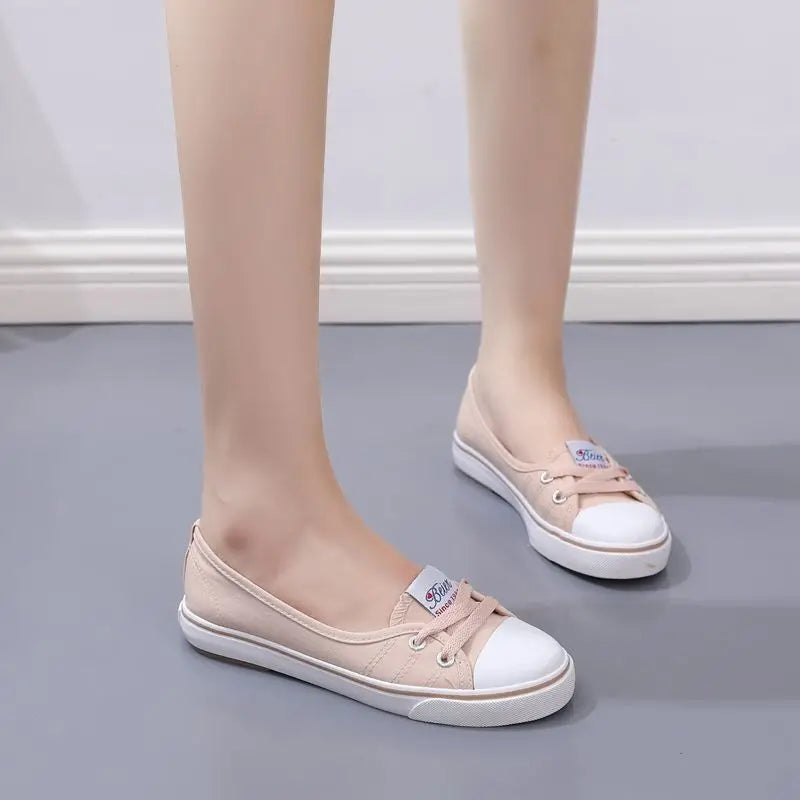 Red Women Footwear Flat Round Toe Black Canvas Ladies Shoes New Arrival 2025 Sale Cheap Vulcanized for Casual Urban 39 Walking A