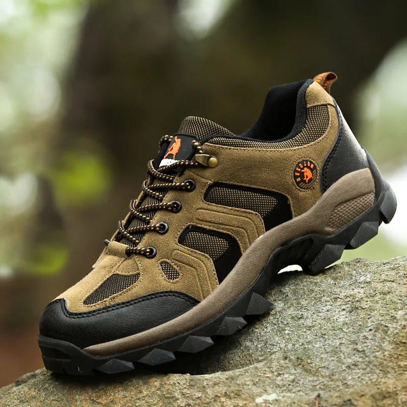 Men's Outdoor Climbing Shoes Breathable Waterproof Sports Hiking Shoes Rubber Outsole Low Cut Lace up Casual Shoes