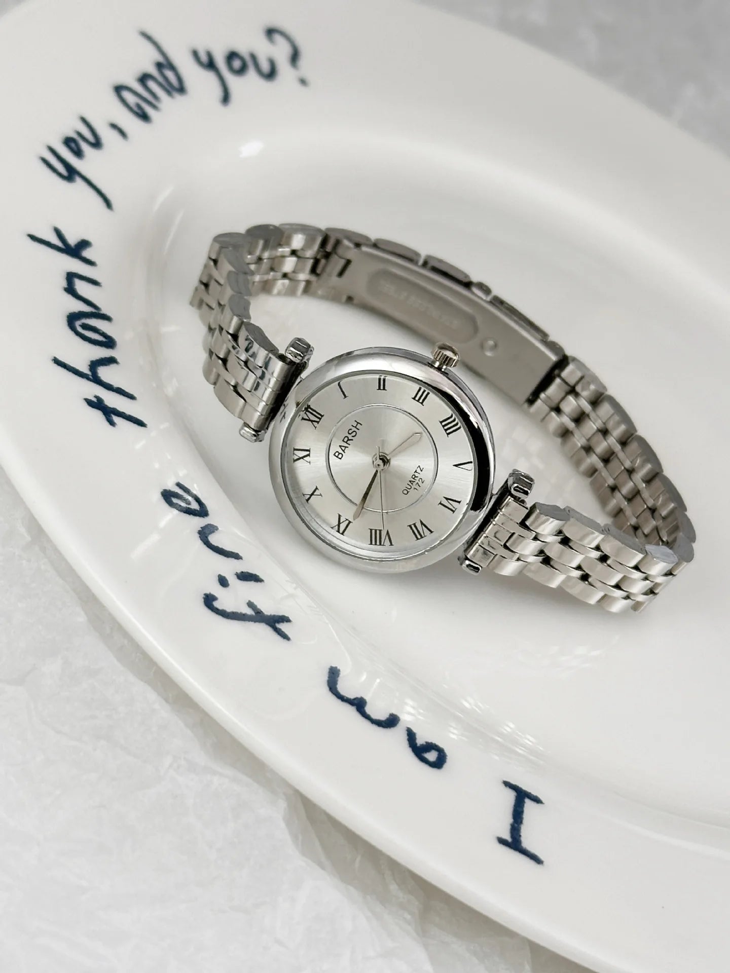 UTHAI New Women's Watch Steel Strap Exquisite Ladies' Watches Simple Thin Compact Fashion Wrist Watch Clock