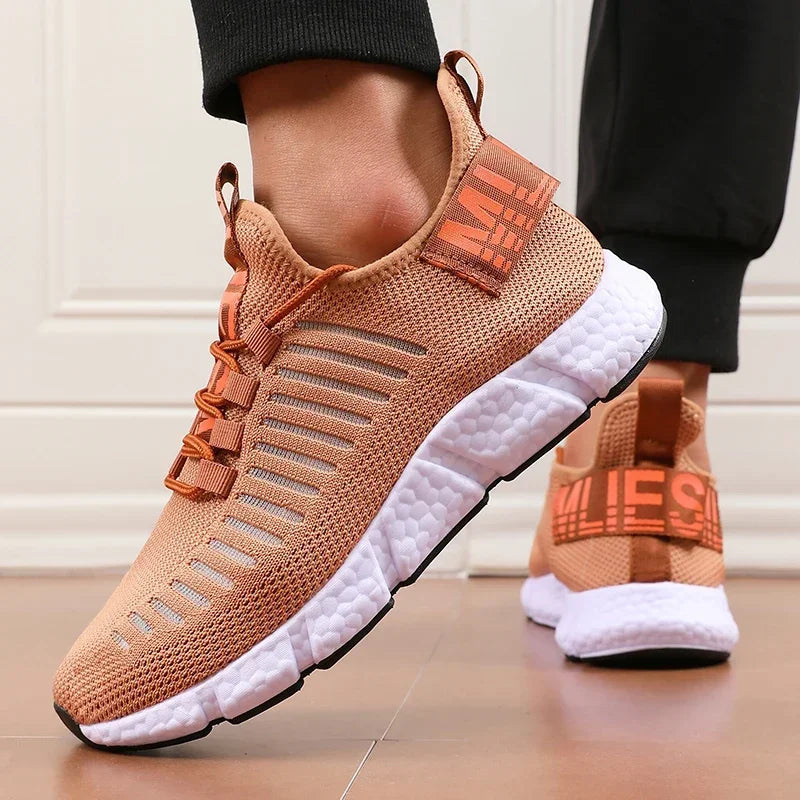 New Men's Sports Shoes with Cushioning Mesh Speculative Stage Hiking Shoes Anti Slip Comfortable Lightweight Gym Training Shoes
