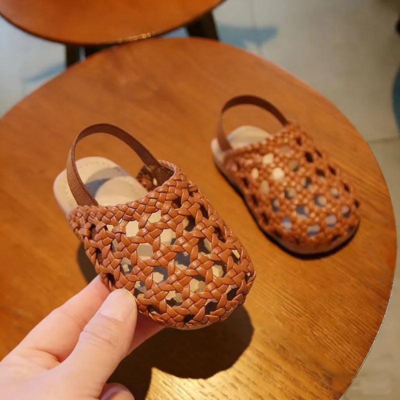 Kids Casual Shoes Weave Trendy Girls Casual Sandals Soild Color Versatile 2026 Brand New Children Fashion Walking Shoes Soft