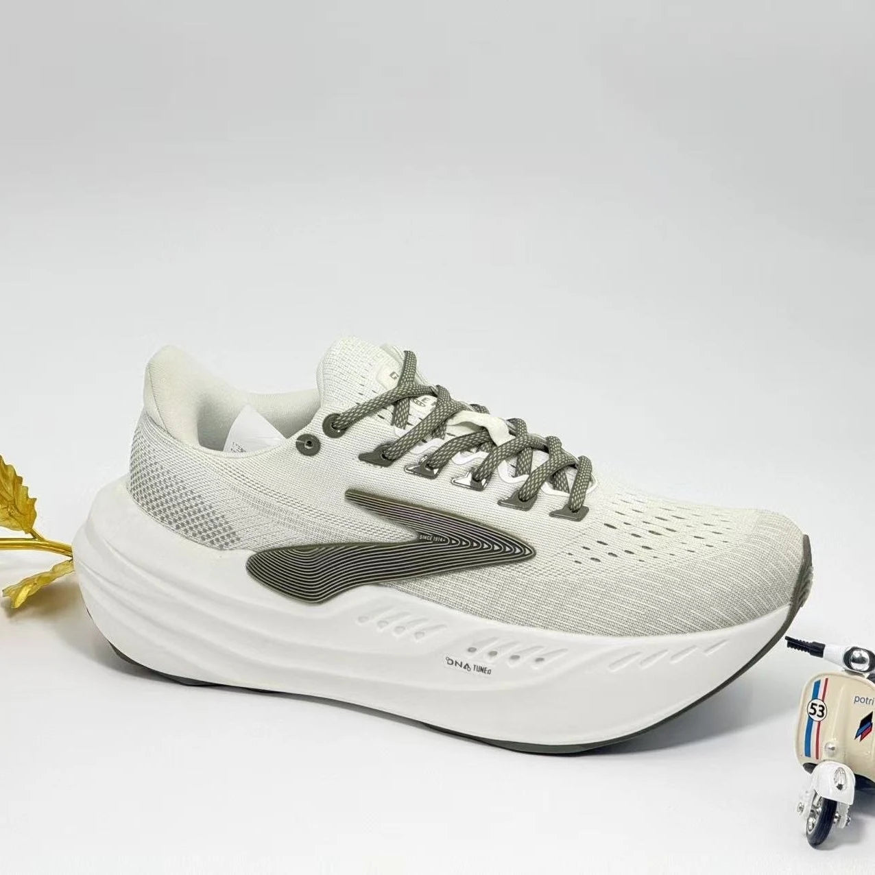 Classic Brand Men Running Shoes Comfortable Outdoor Sports Shoe Man Non-Slip Unisex Sports and Leisure Walking Sneakers For Men