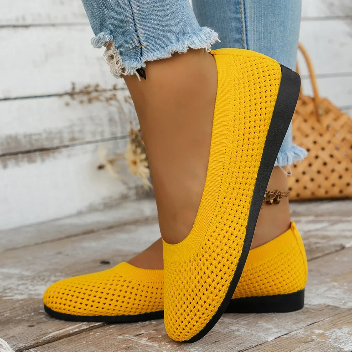 Women Round Toe Flat Shoes Solid Color Knitted Slip on Shoes Casual Breathable Ballet Flats Women Mesh Flat Shoes Loafers Woman