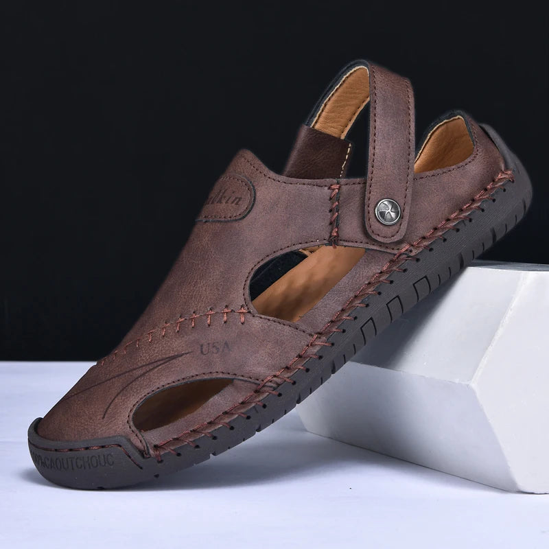 New Handmade Summer Sandals Men Breathable Leather Shoes Man Outdoor Men Sandals Antiskid Beach Sandals Hollow Shoes Footwear