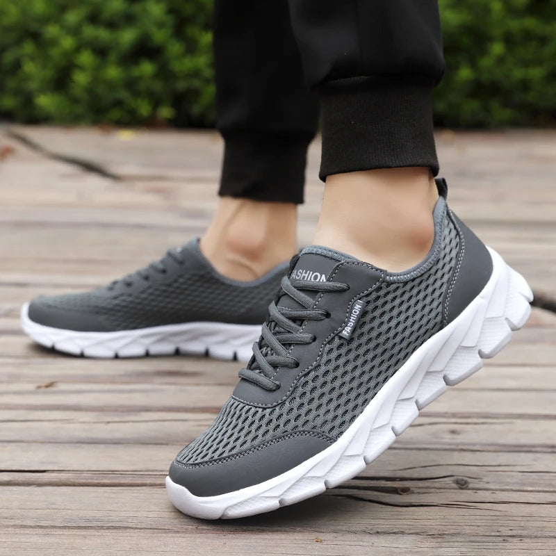 New Running Shoes for Men Comfortable Sports Shoes Lightweight Fashion Summer Plus Size 38-48 Breathable Sneakers for Men