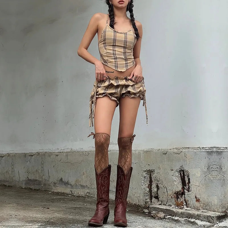 Vintage Style Sexy Backless Suspender Top Women's Pleated American Shorts Set