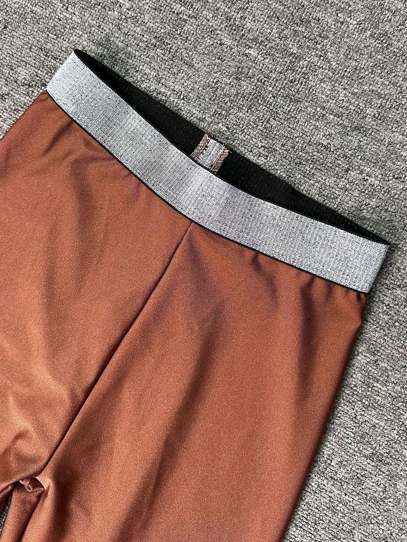 Shiny High-waisted Lustrous Leggings Sexy And Elegant High-elasticity Silver-threaded Waist Skinny Pants Autumn Glossy Pants