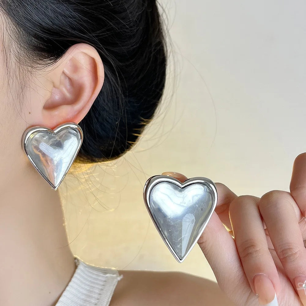 Korean-Style Summer Heart-Shaped Earrings Are Exquisite And Elegant Jewelry Accessories For Women