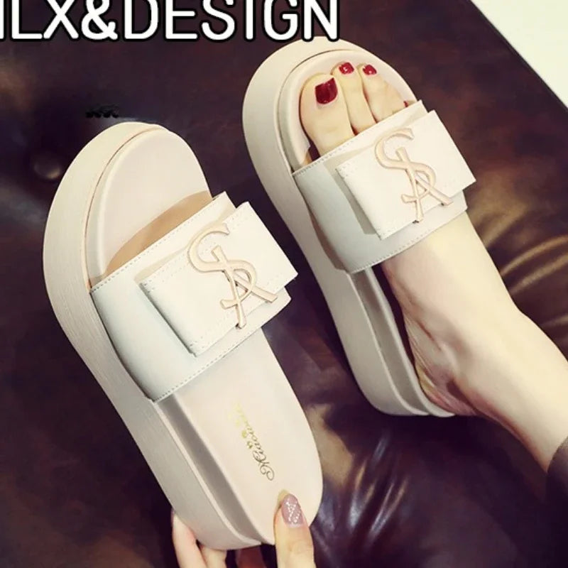 Women Slippers 2024 New Slides Luxury Designer Sandals Cross Sexy Beach High Heels Slides Women Casuals Platform Shoes for Women