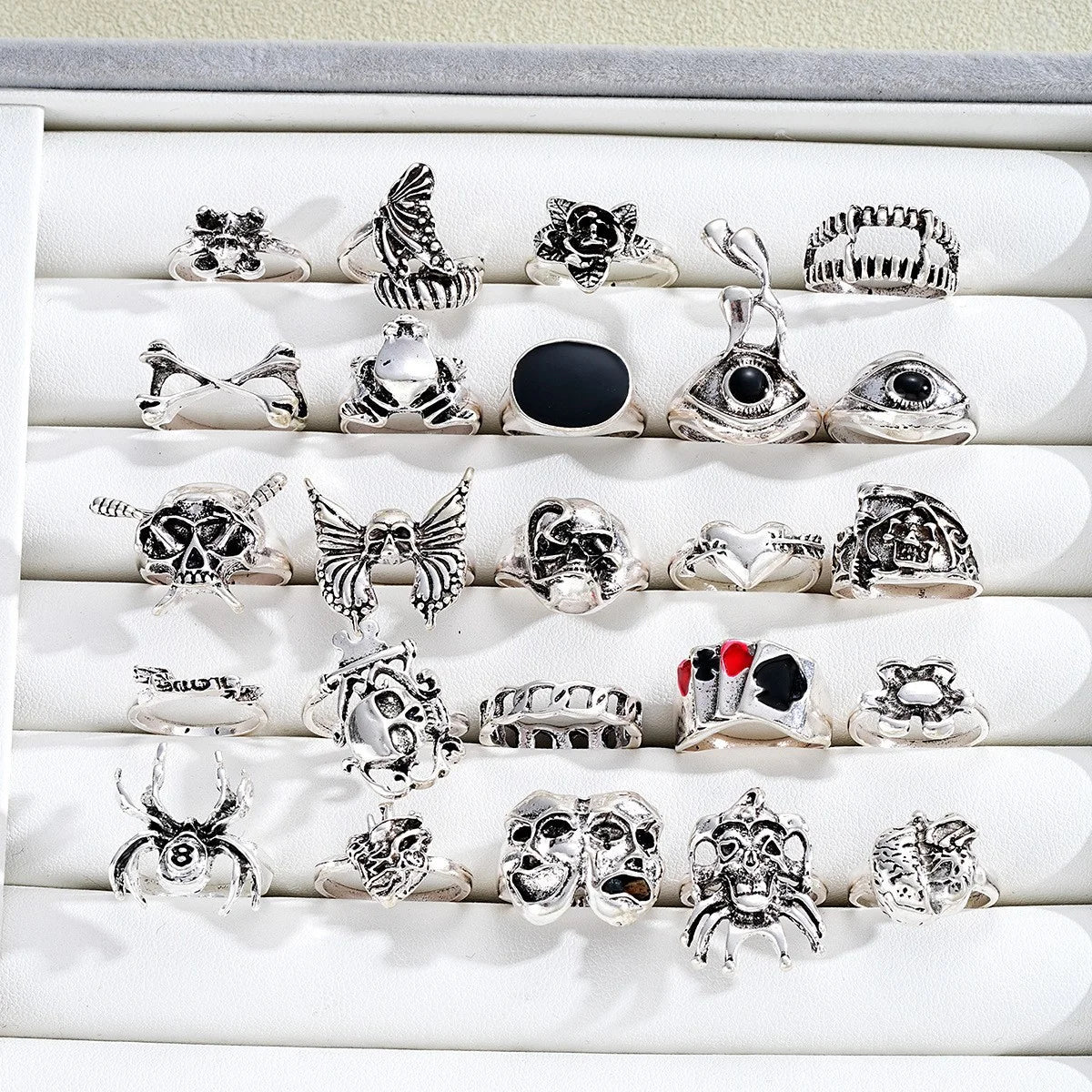 20 Pcs Vintage Punk Rings Set For Women Men Mix Style Hip Hop Heart Snake Skull Eye Finger Ring Fashion Jewelry Party Gifts 2026