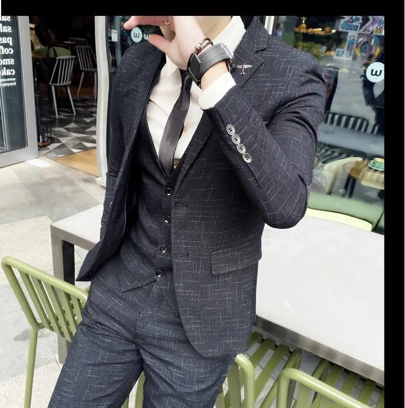 2023 Men's British Fashion Three-piece Set Slim Fit Suit Vest Trousers Ensemble Handsome Trendy All-in-one Banquet Blaze