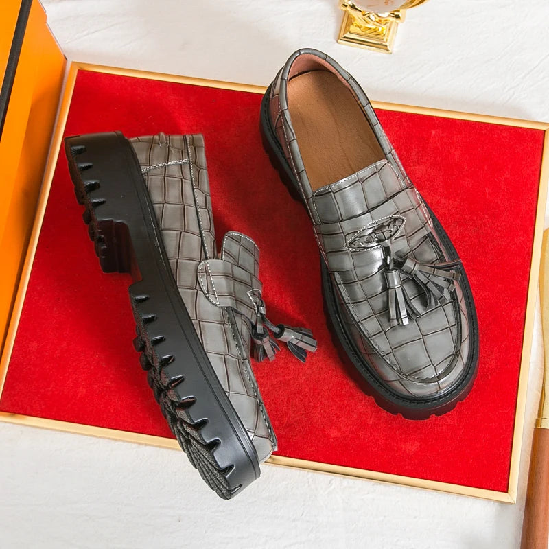 Men's thick soled leather shoes Gentleman retro elegant style Business Office Leisure 38-46 Adult thick soled loafers Black Gray