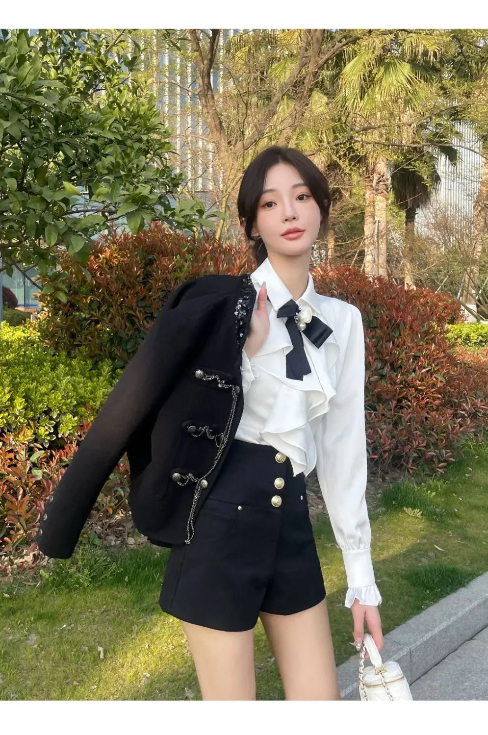 White Shirts Woman Lace Ruffles Blouses Sweet Female Peter Pan Coller Crop Long Sleeve Tops Preppy Ladies Temperament Tops Q190