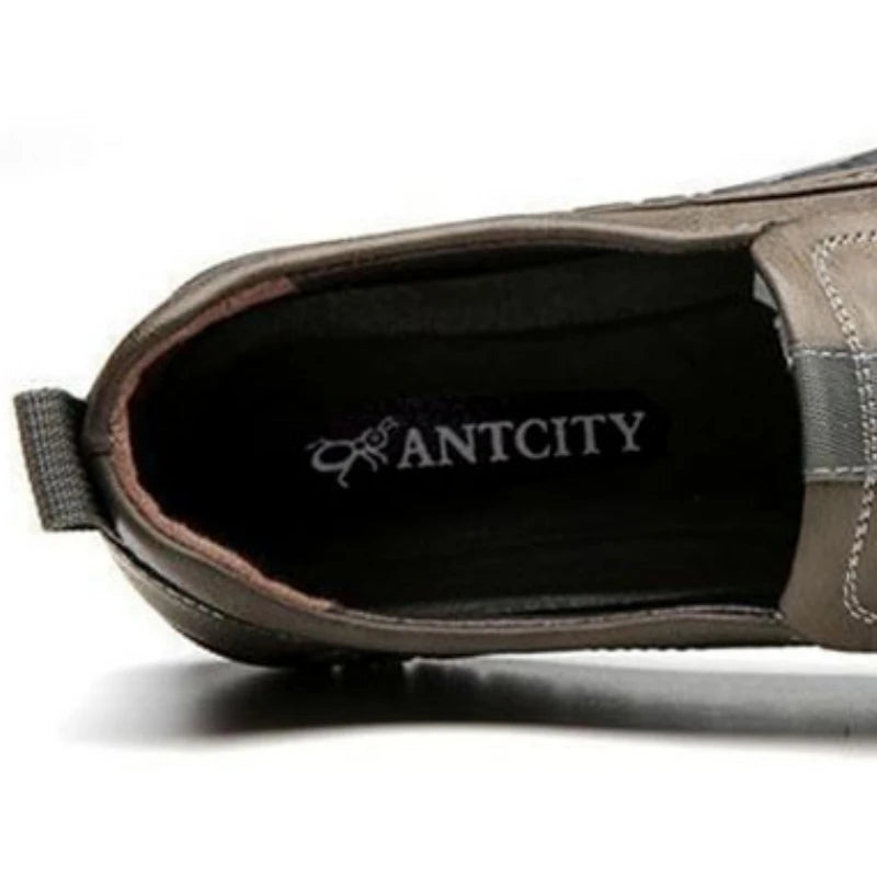 Handmade Men Leather Shoes Soft Sole Loafers Business Casual Shoes Slip on Men Shoes Classic Moccasins Lightweight Driving Flats
