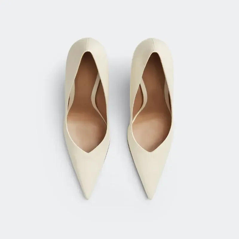 Summer 2024 New High Heels Thick Sole Thick Heel Lacquer Leather Shallow Mouth Pointed Fashion Sexy Women's Oversized Shoes