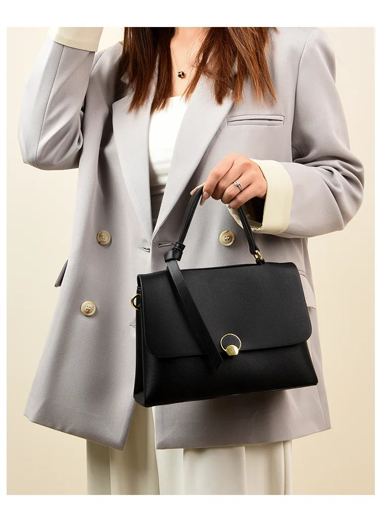 Fashionable Women's Bags, High-End Versatile Casual Bags, Trendy Textured Color-Blocked Handbags, Niche Shoulder and Crossbody Bags, a Great Choice for Gifting to Your Girlfriend
