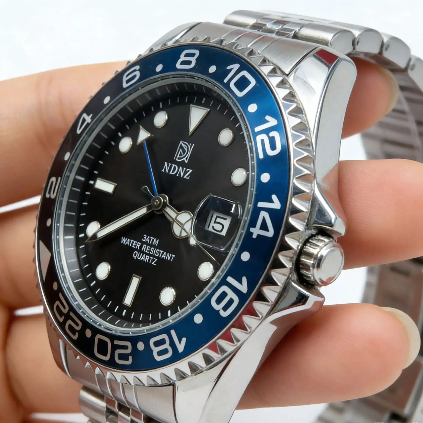 Men's GMT Style Quartz Watch, 3ATM Waterproof Stainless Steel Band, Black Blue Bezel Luminous Wristwatch with Date Display