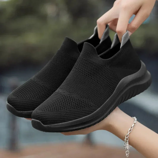 Men Sneakers Unisex Casual Shoes Soft Sole Slip-On Vulcanized Shoe Lightweight Loafers Plus Size Walking Men Shoes Tenis Hombres