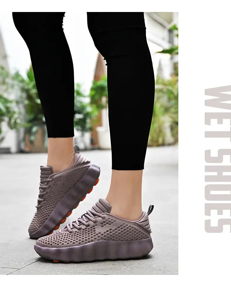 2026 Men's summer lightweight sports shoes, fashionable solid color versatile casual lace up  men's shoes