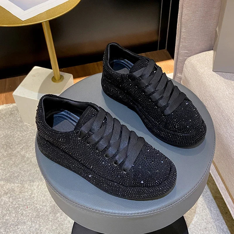 NEW Brand Women Fashion Casual Glitter Sparkling Sneakers Women Encrusted Lace Up Shoes White Sole Fashion Street Sneakers Shiny