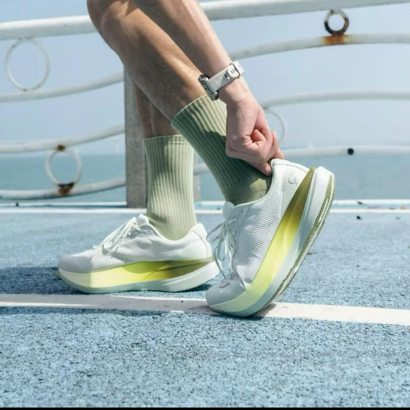 Professional Running Shoes Men Women Thick Soled Outdoor Gym Shoes Unisex Luxury Brand Jogging Shoes Couples Soft Sport Trainers