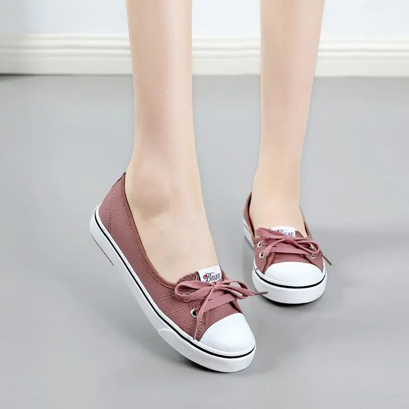 Red Women Footwear Flat Round Toe Black Canvas Ladies Shoes New Arrival 2025 Sale Cheap Vulcanized for Casual Urban 39 Walking A