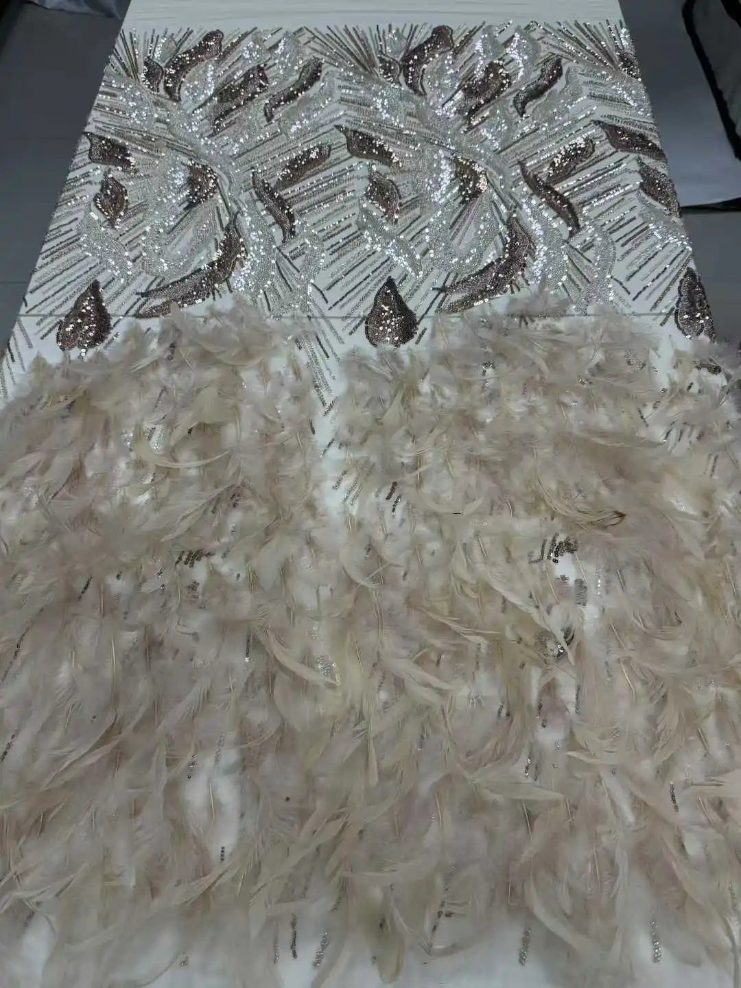 Haute Luxury Handmade 3D Feather Applique Design Fashion African Beaded Net Lace French Fabric Net Lace Evening Dress CC1809